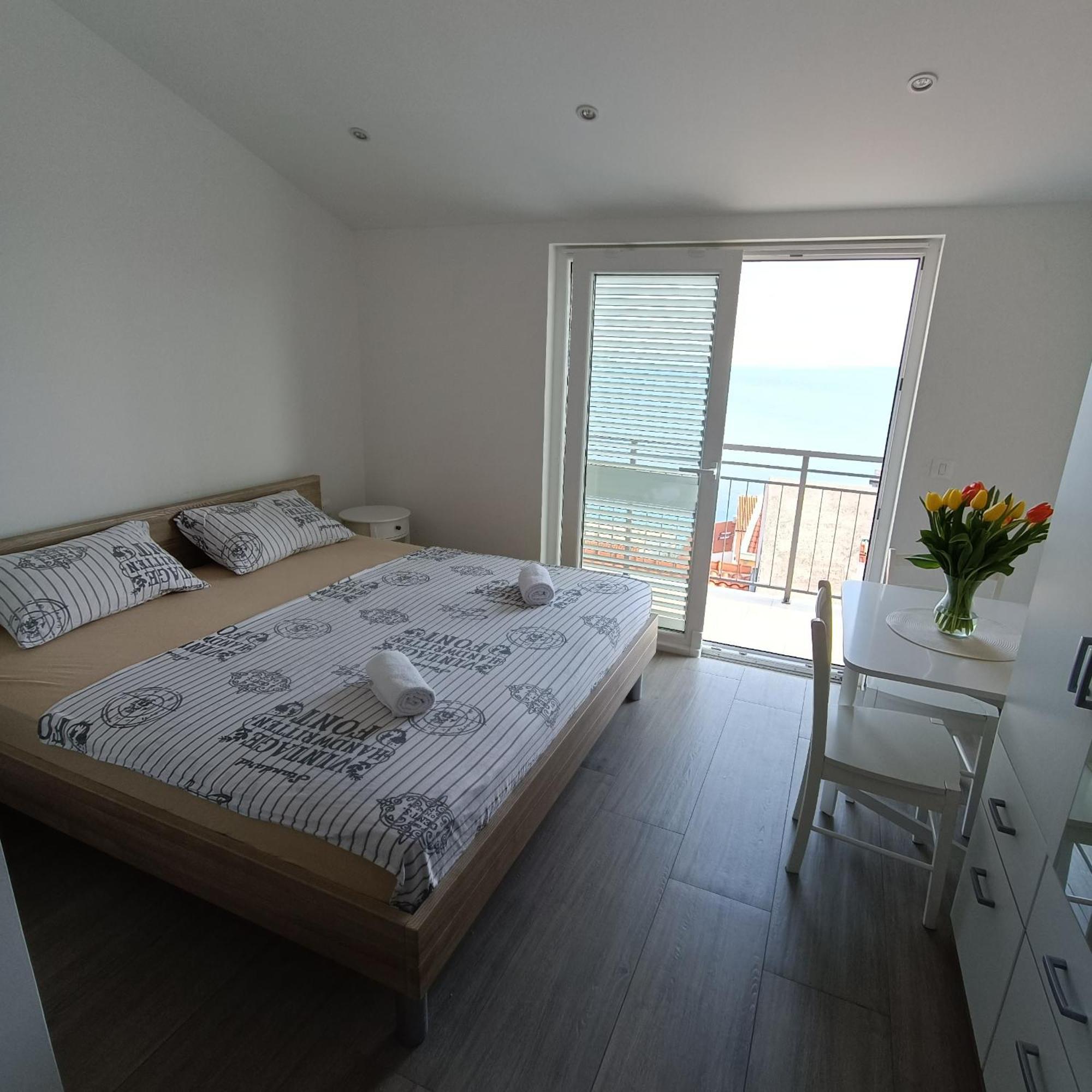 Apartmani Kristijan 伊格拉恩 外观 照片